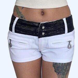 Lydia Y2K White & Black Low-Waist Shorts 🖤🤍